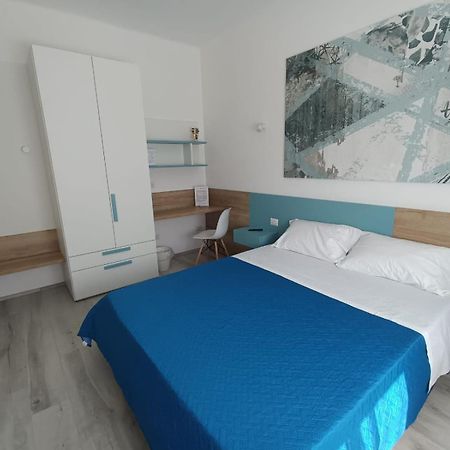 Corso Matteotti 162 - Affittacamere 雷卡纳蒂港 外观 照片