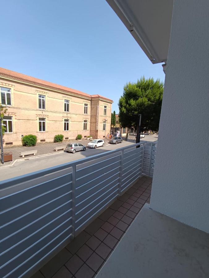 Corso Matteotti 162 - Affittacamere 雷卡纳蒂港 外观 照片
