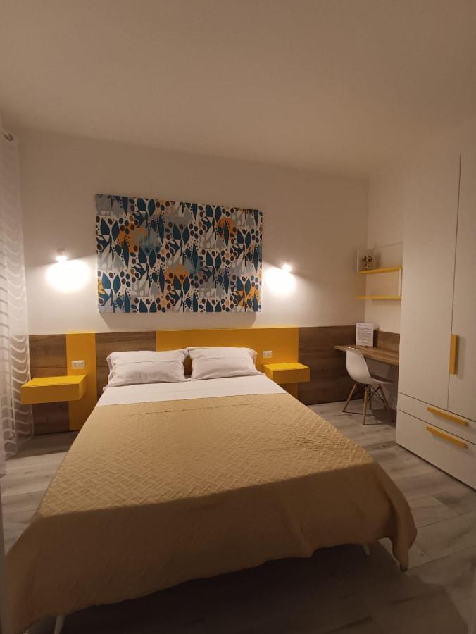 Corso Matteotti 162 - Affittacamere 雷卡纳蒂港 外观 照片