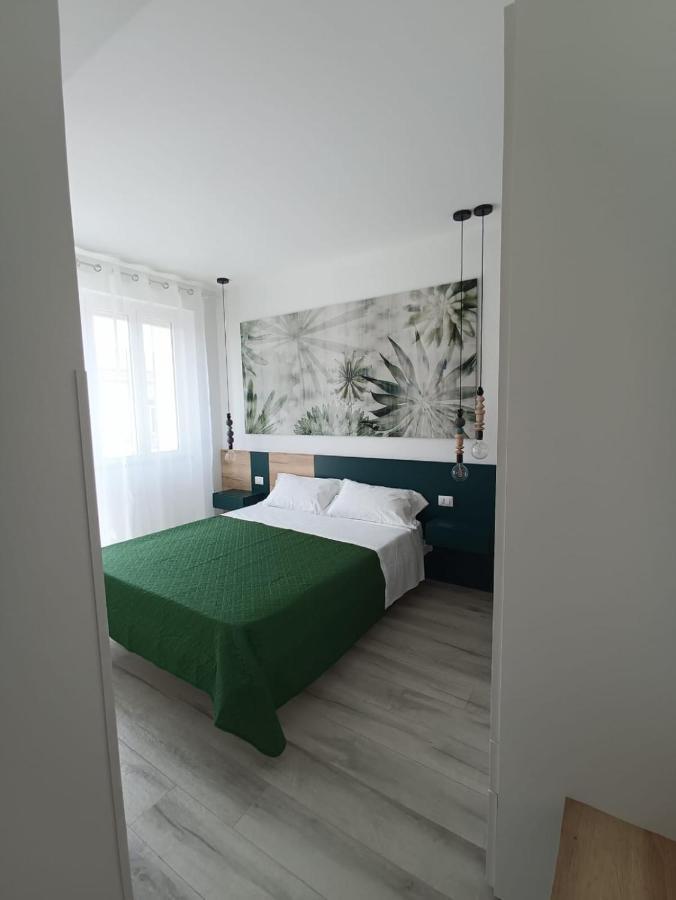 Corso Matteotti 162 - Affittacamere 雷卡纳蒂港 外观 照片
