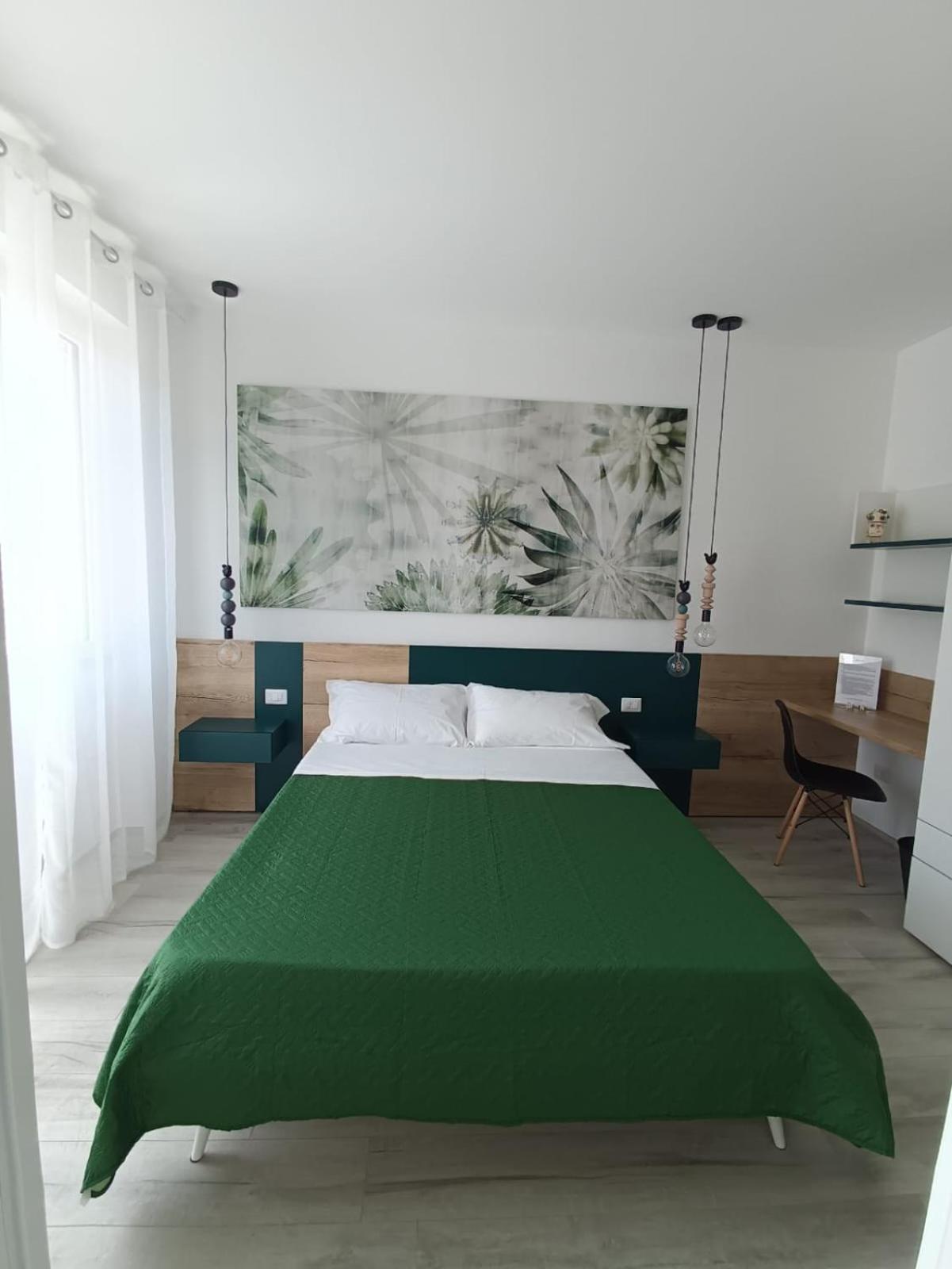 Corso Matteotti 162 - Affittacamere 雷卡纳蒂港 外观 照片